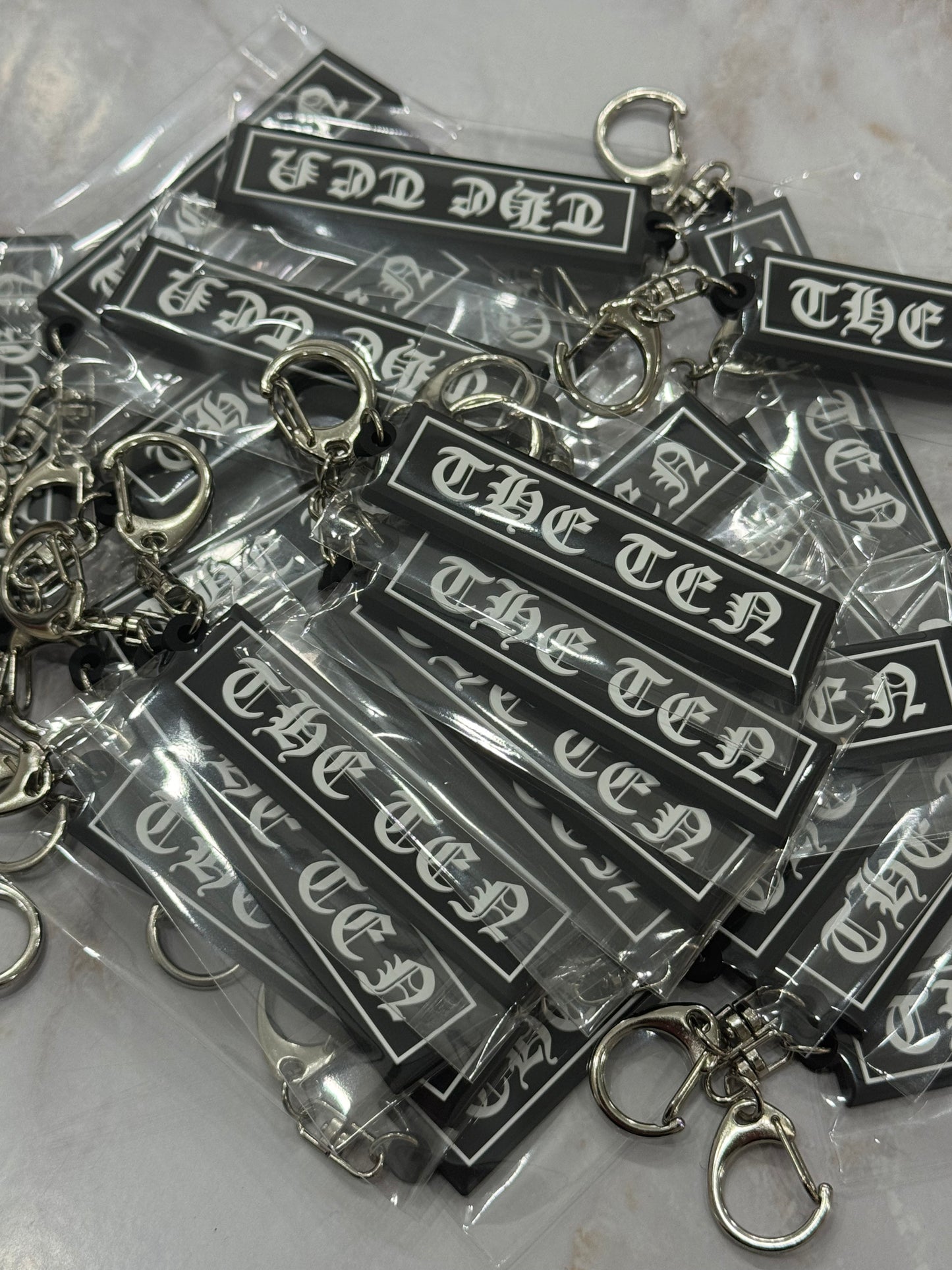 1st Anniversary THE TEN Gothic Logo Key Holder