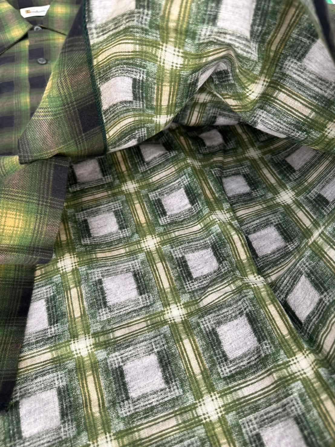 Lautum プリントチェックネルシャツ
