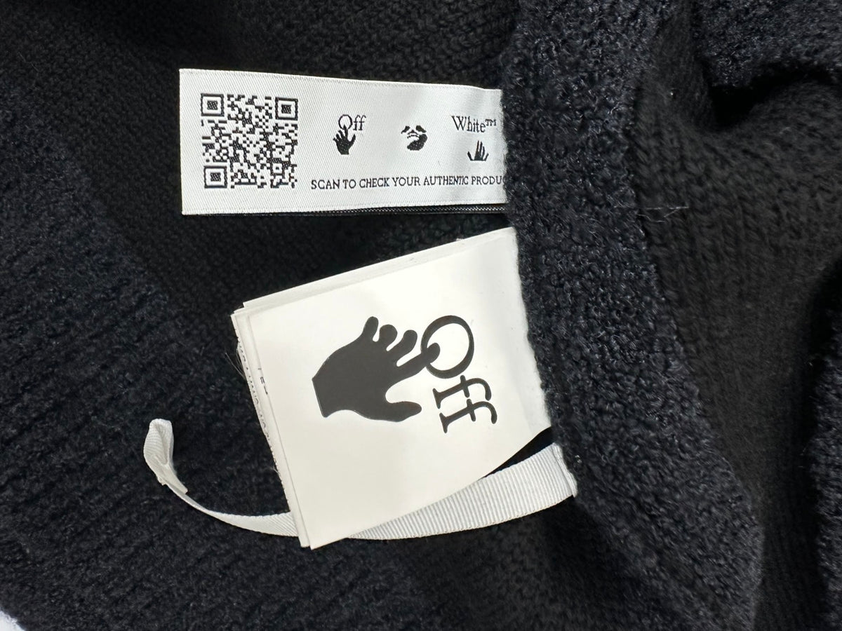 Off White オーバーサイズロング丈タートルネックニット