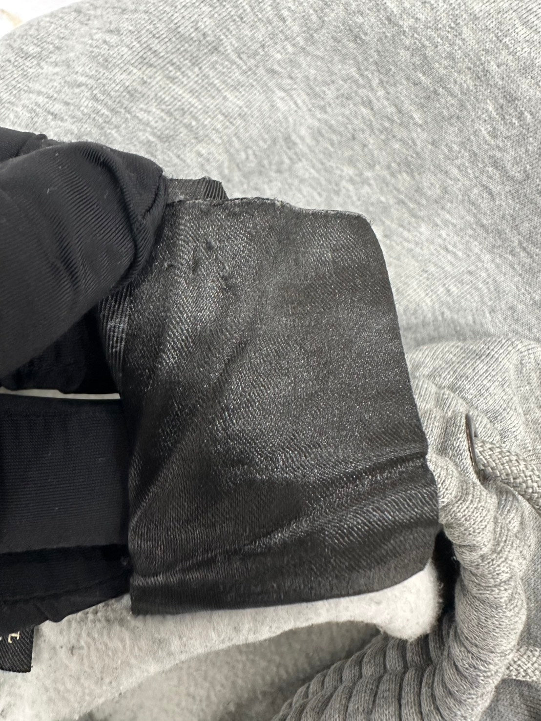 Burberry ロゴ刺繍スウェットパンツ