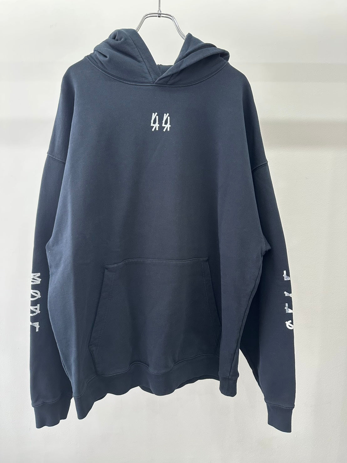 44 LABEL GROUP ロゴプルオーバーパーカー