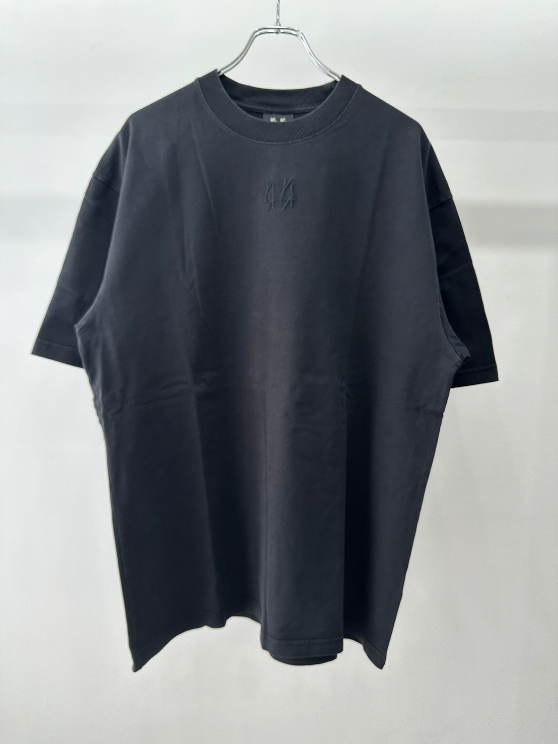 44 LABEL GROUP ロゴTシャツ