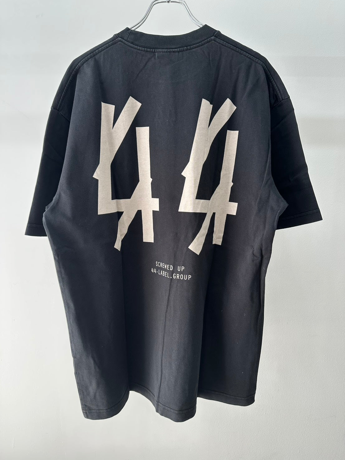 44 LABEL GROUP ロゴTシャツ