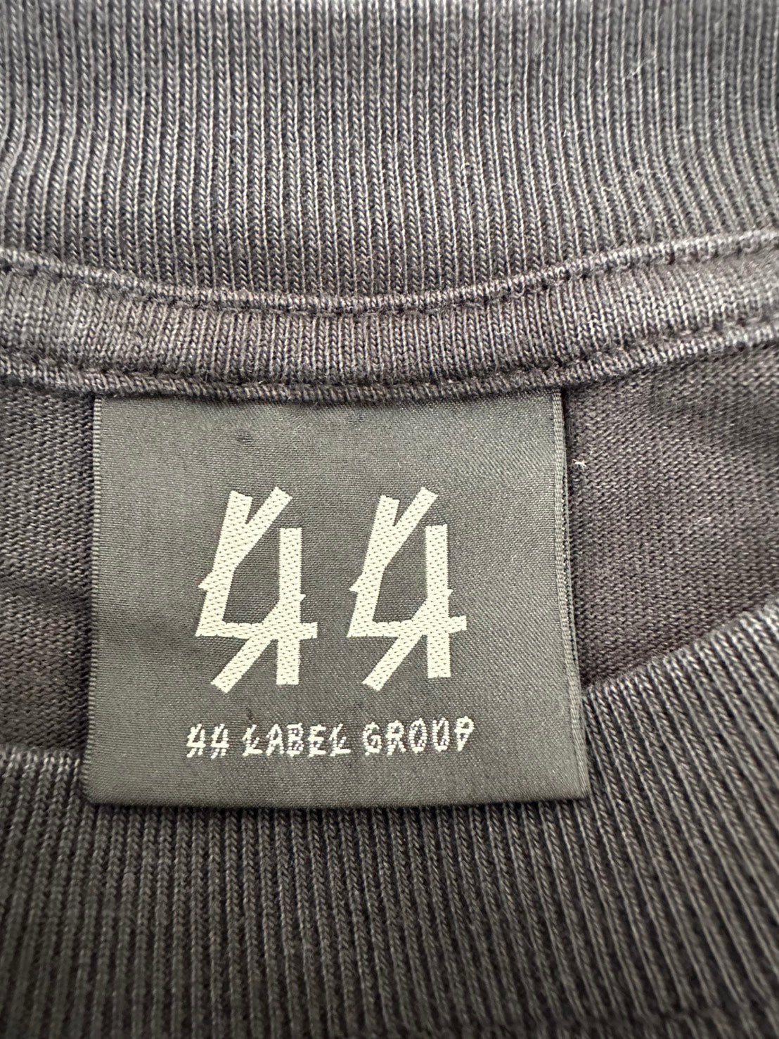 44 LABEL GROUP ロゴTシャツ
