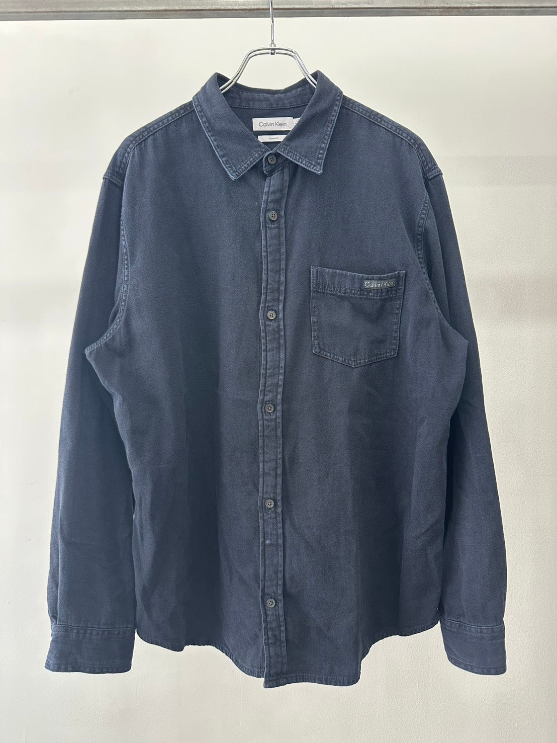 Calvin Klein オーバーダイ長袖シャツ
