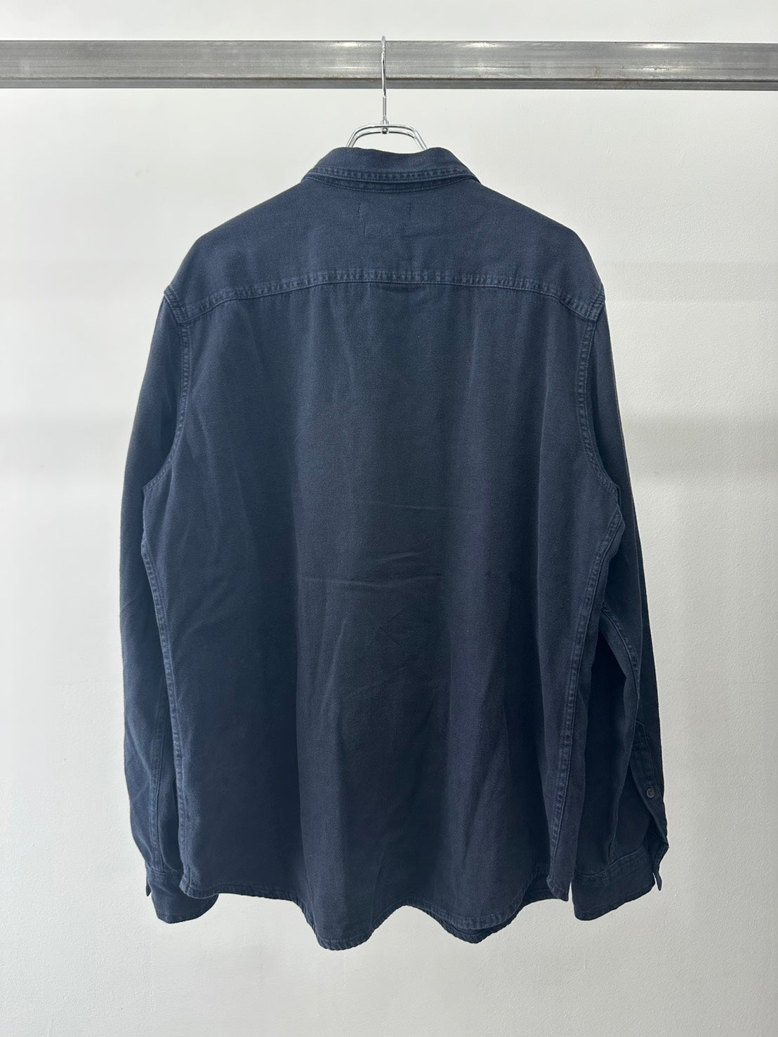 Calvin Klein オーバーダイ長袖シャツ