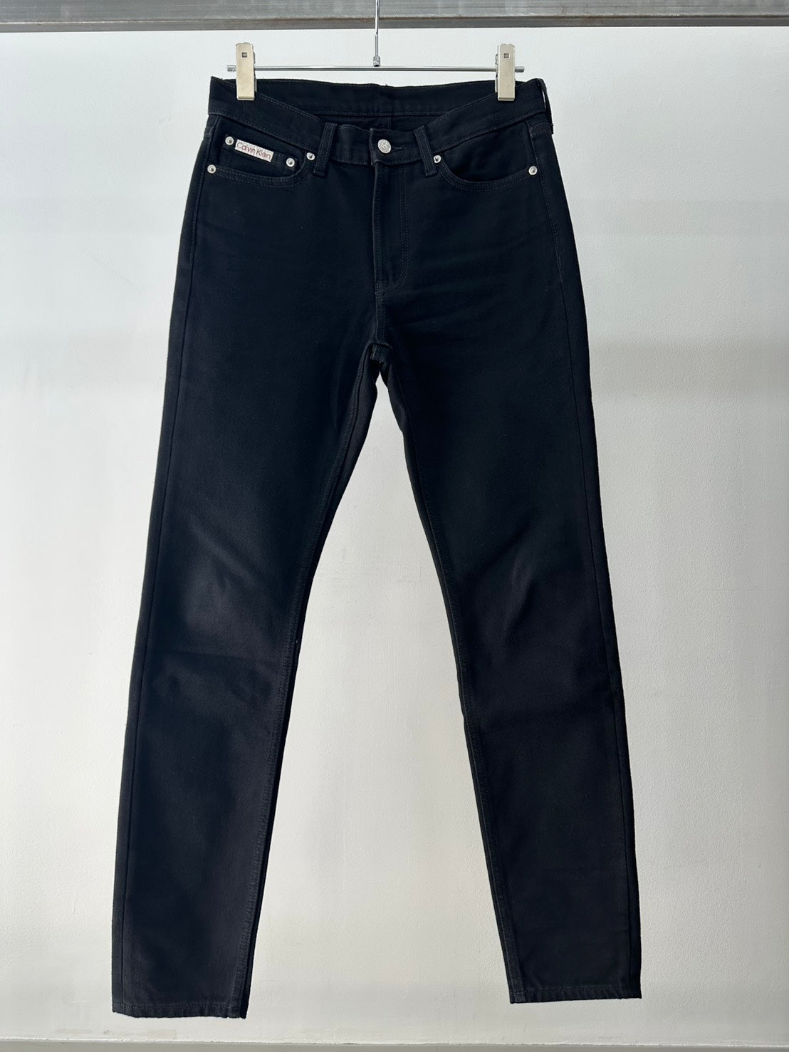 Calvin Klein スリムデニムパンツ
