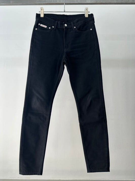 Calvin Klein スリムデニムパンツ