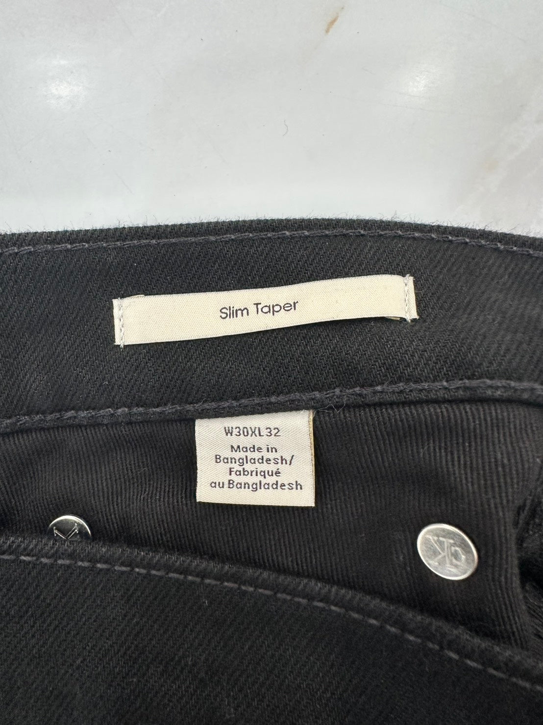 Calvin Klein スリムデニムパンツ