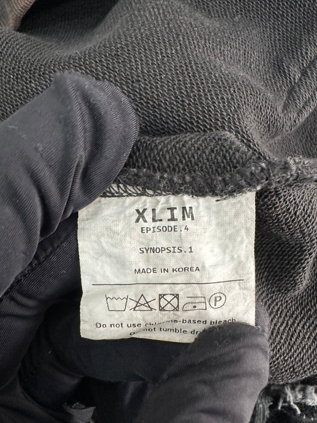 XLIM ダスト加工バック切替パーカー
