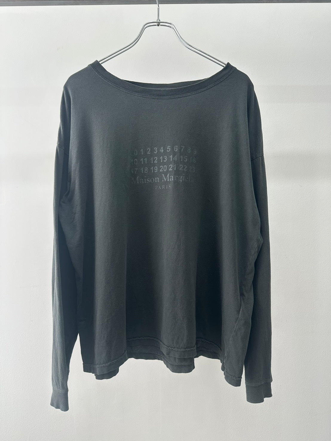 Maison Margiela 25SS カレンダーロゴ長袖カットソー