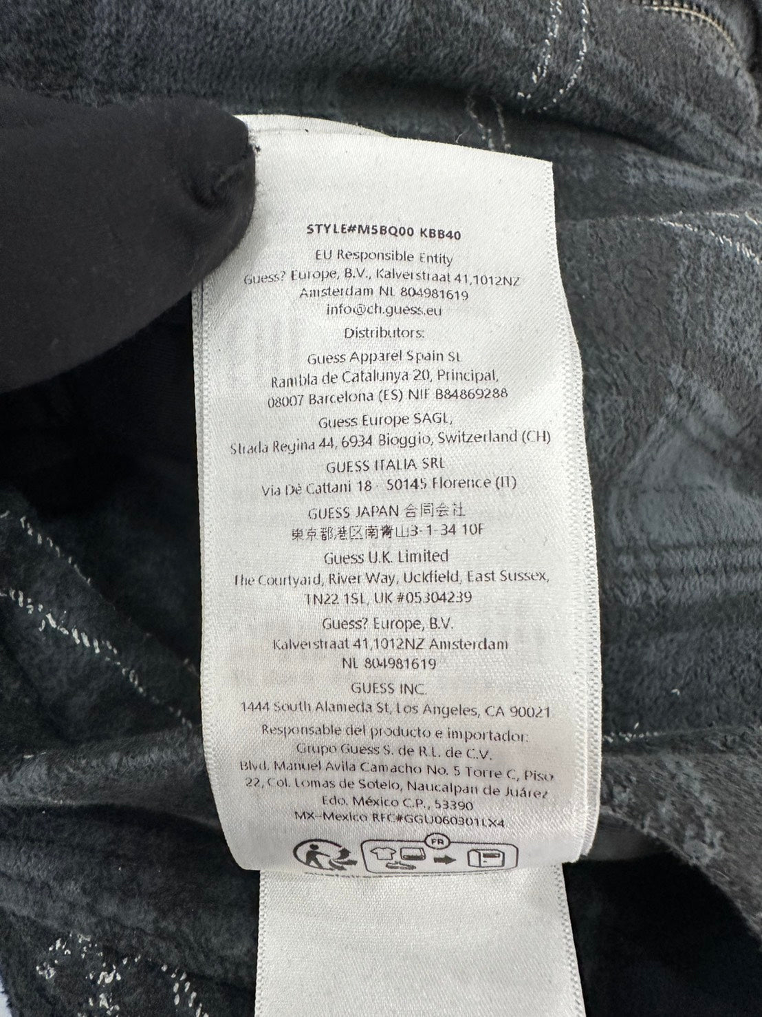 GUESS USA リバーシブル裏地チェックジップパーカー
