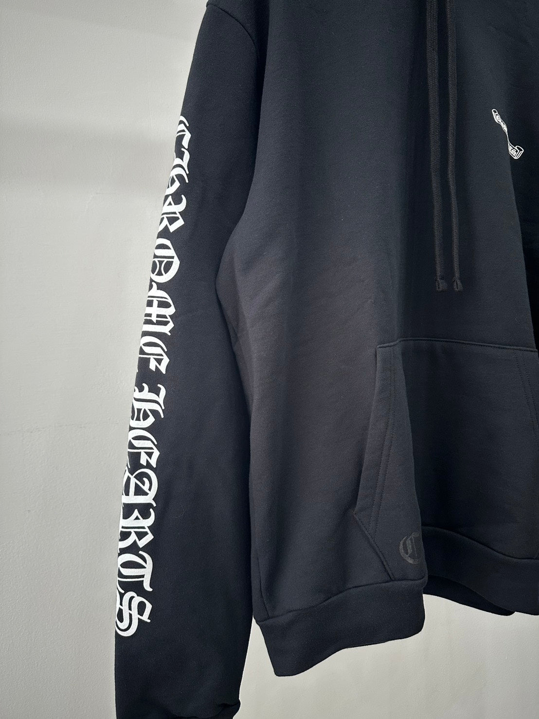 CHROME HEARTS SWTSHRT HD PLVR 袖ロゴパーカー